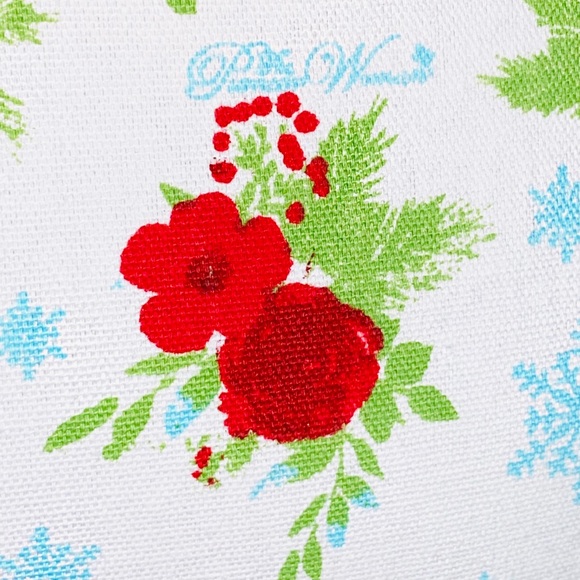 The Pioneer Woman Holiday Cotton Decorative Throw Pillow  The Pioneer Woman Holiday Sentiments Christmas Throw Pillow
